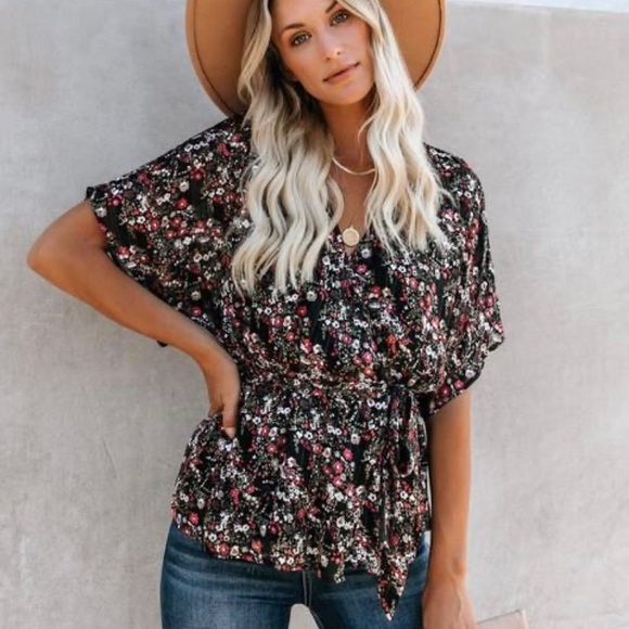 Vici Tops - Vici Floral Wrap Top size medium